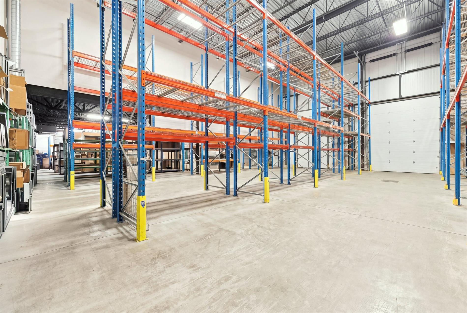 Local industriel/entreposage à louer au 4460-4470 Rue Garand, Laval — photo 10 sur 15