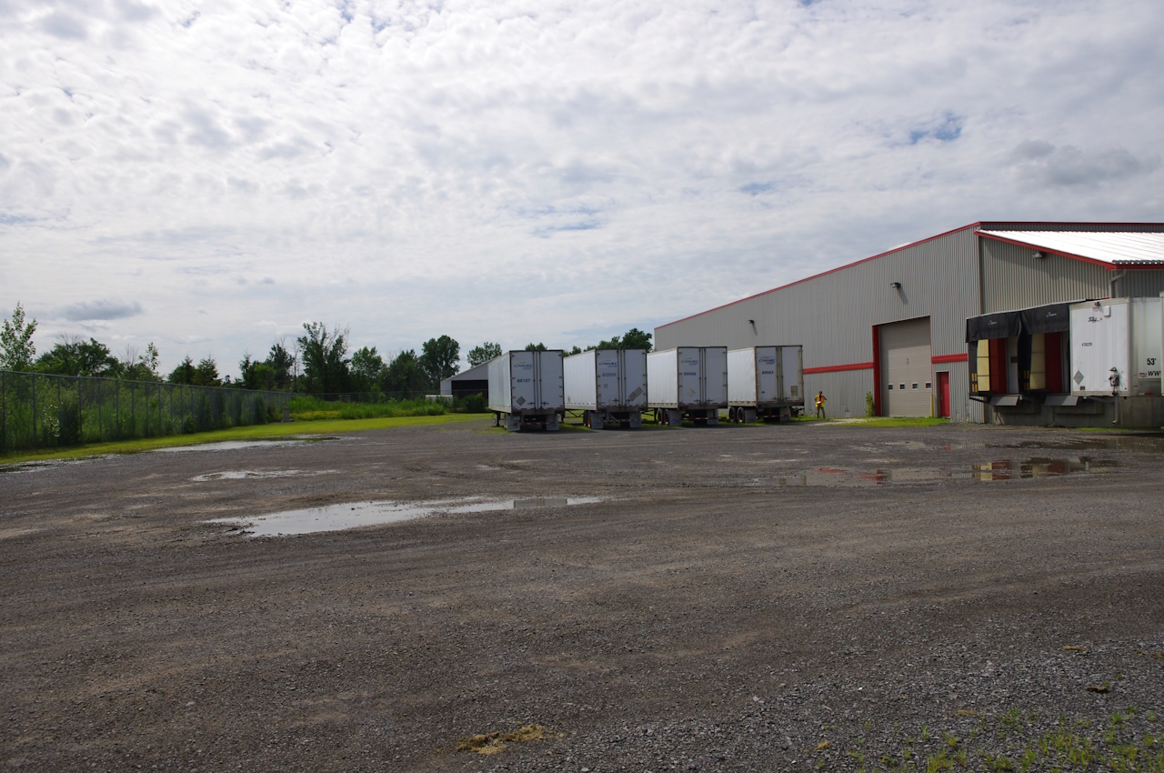 Local industriel/entreposage à vendre au 19 Rue de la Coopérative, Rigaud — photo 3 sur 12