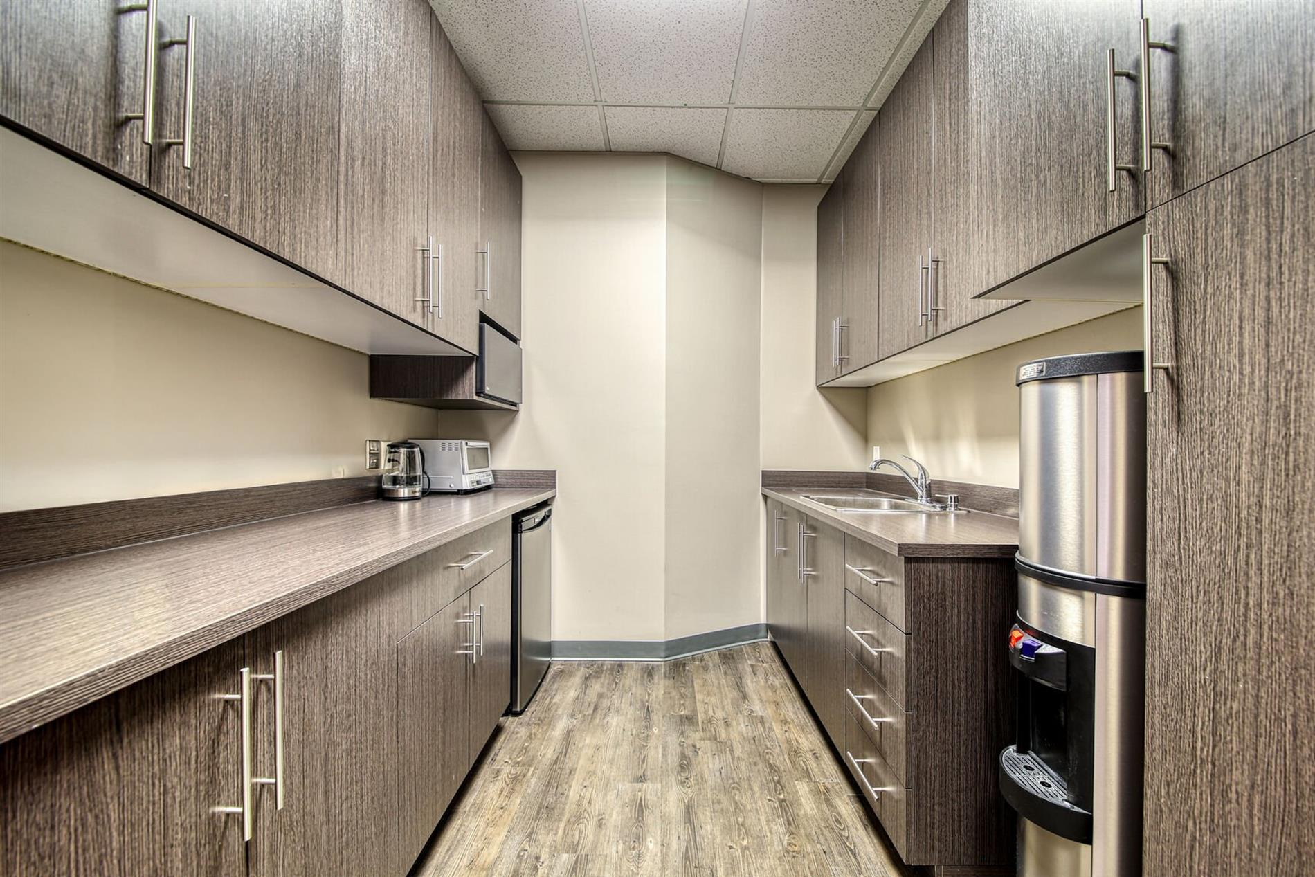 Bureau à louer au 20865 Ch. de la Côte N., local 202, Boisbriand — photo 3 sur 9
