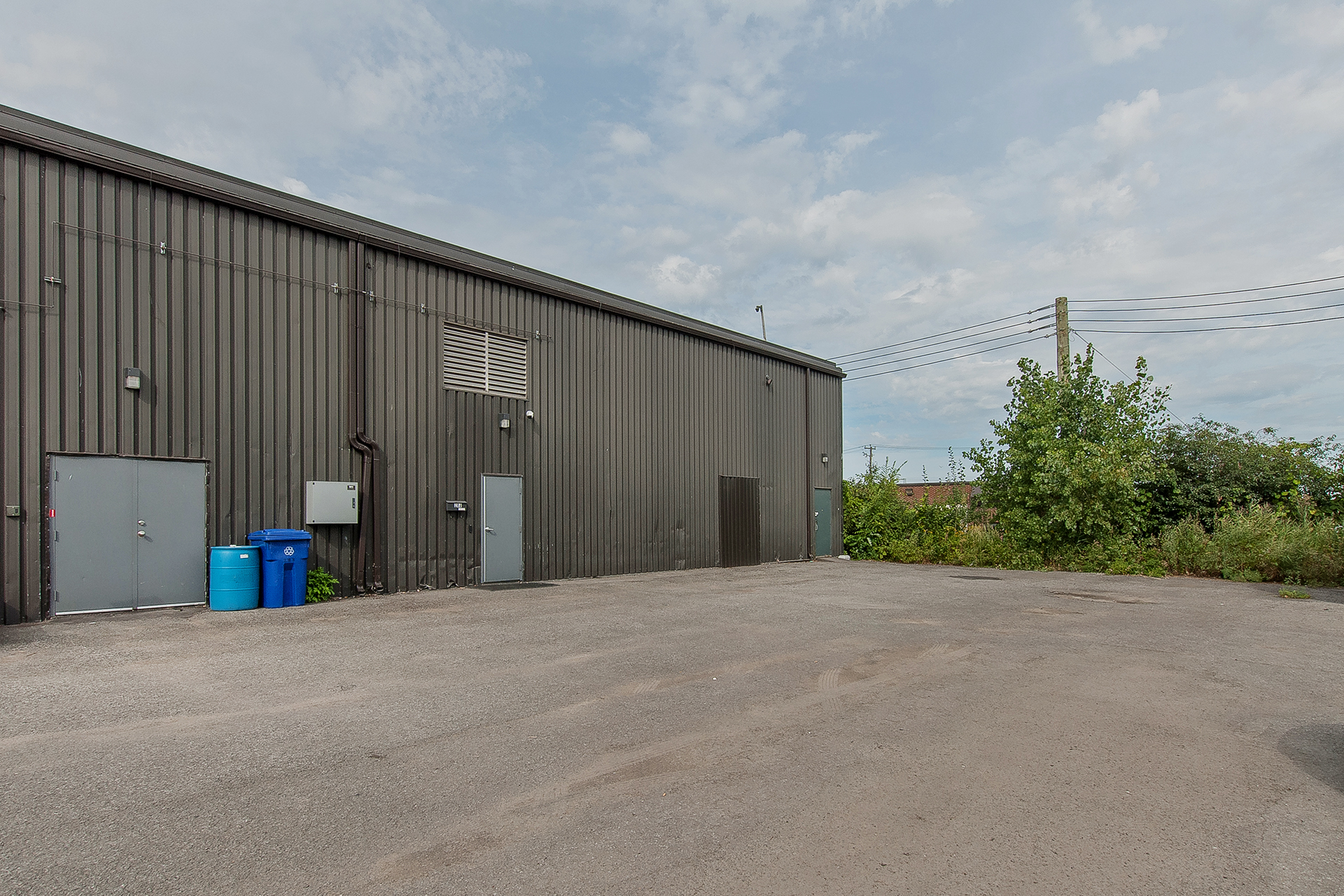 Local industriel/entreposage à vendre au 283 St-Elzéar Ouest, Laval — photo 3 sur 20