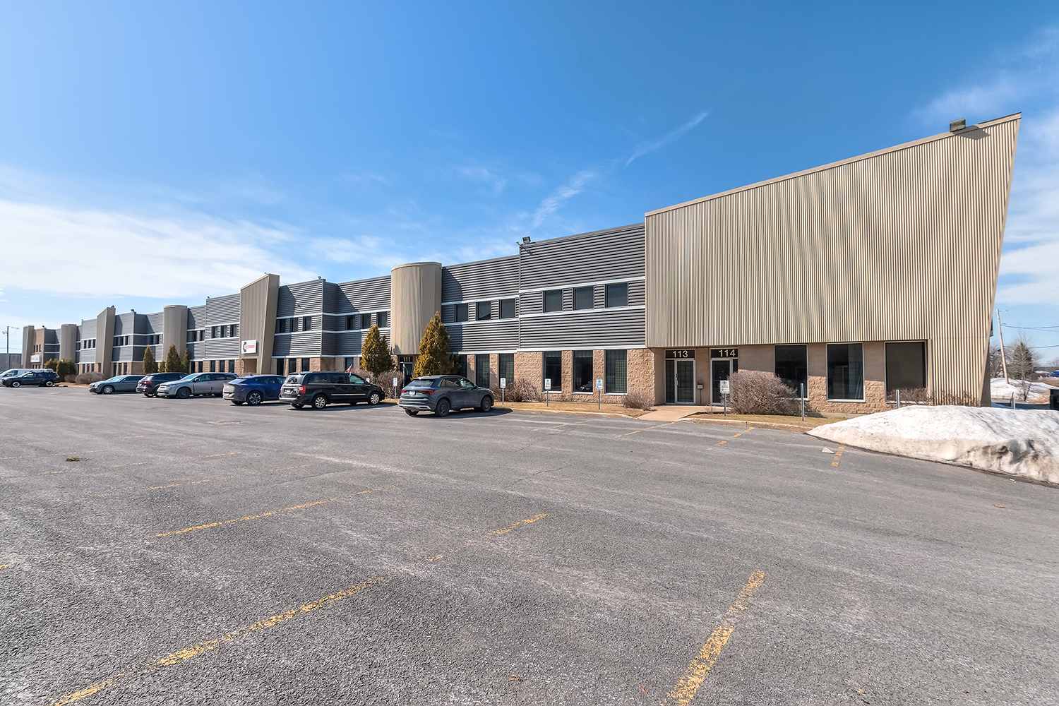 Local industriel/entreposage à louer au 1380 Rue Newton, Boucherville — photo 2 sur 15