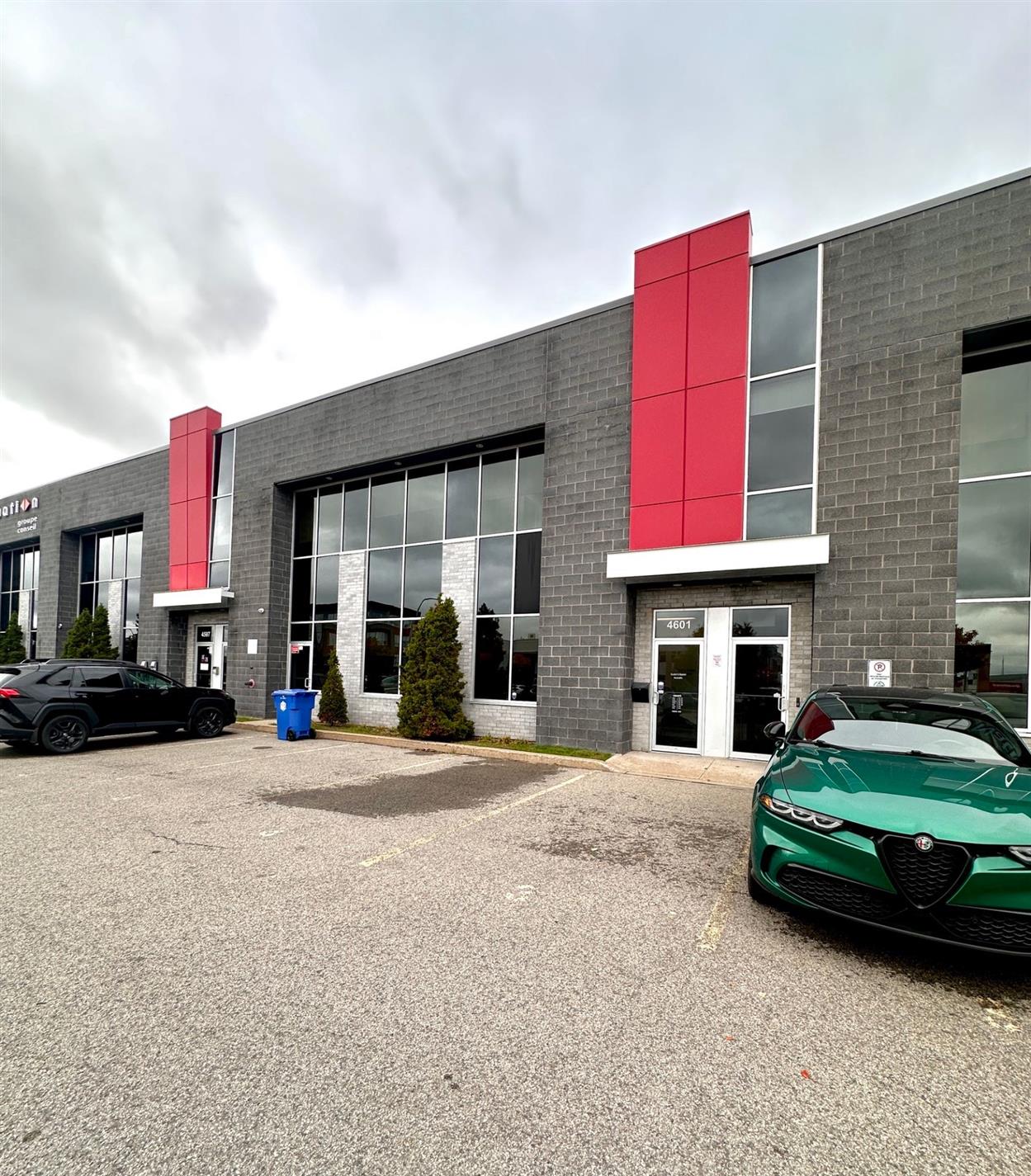 Espace bureau de 745 pi² à louer – Laval (Chomedey)